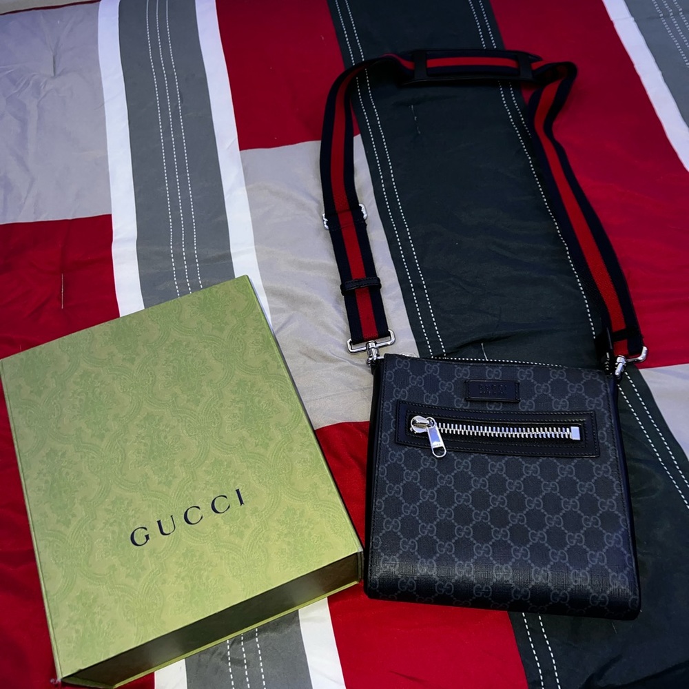 Gucci Messenger Bag